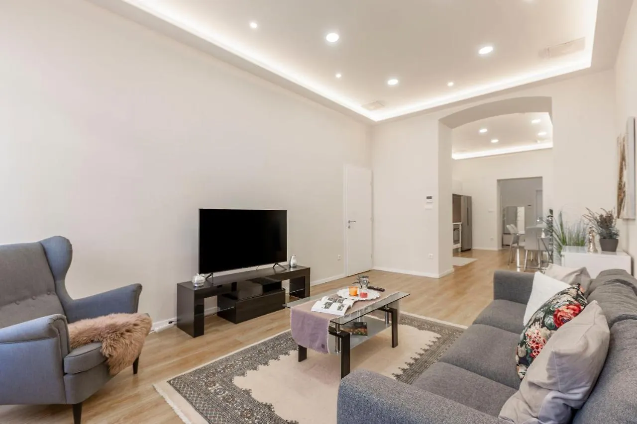 Apartment Exclusive Csengery Residence In The Heart Of Budapest