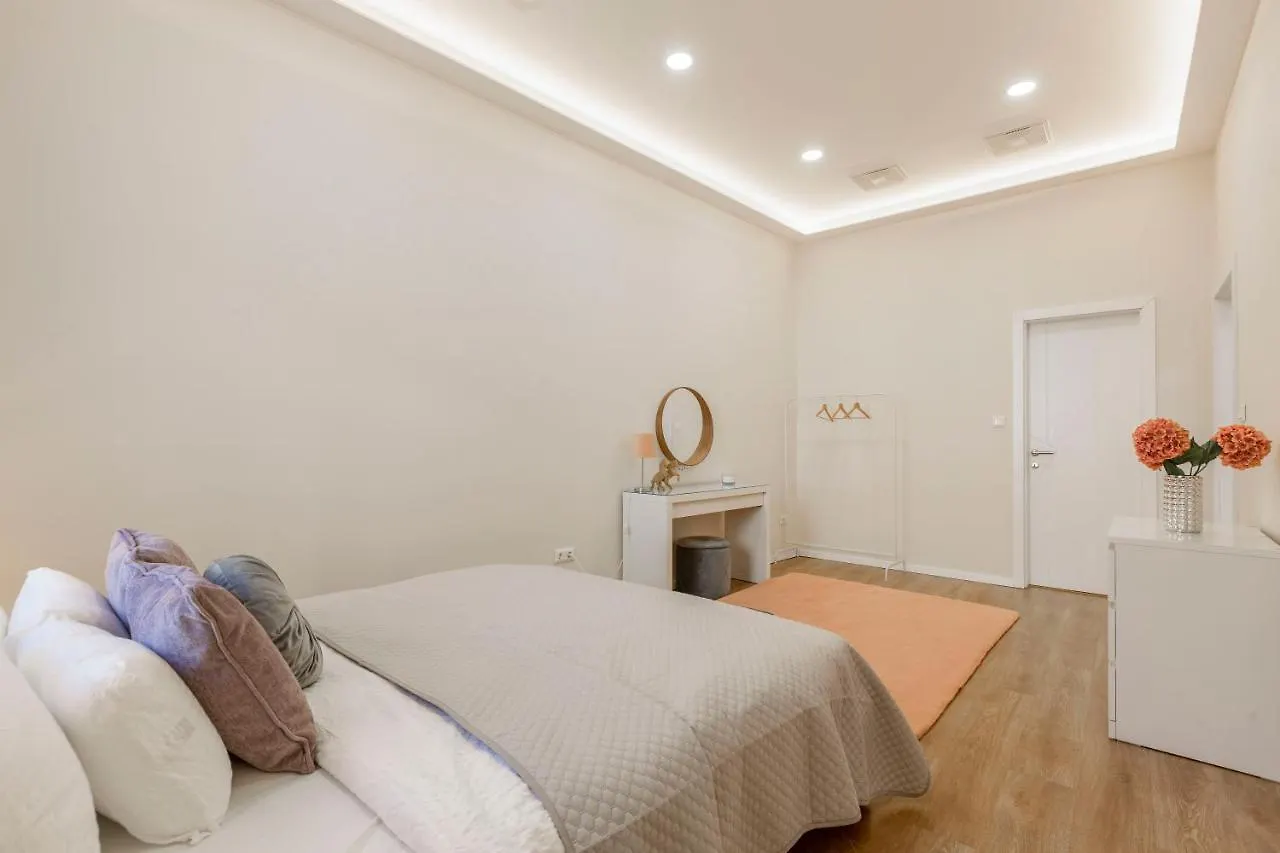 Exclusive Csengery Residence In The Heart Of Budapest Hungary
